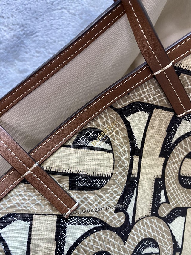 Burberry專門店新款沙灘托特包 巴寶莉手提購物袋 yxb1025